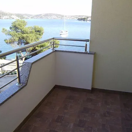 Roko Apartment