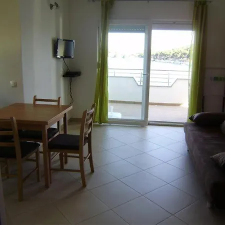 Apartment Roko *