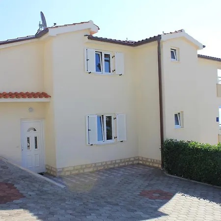 Apartment Roko *