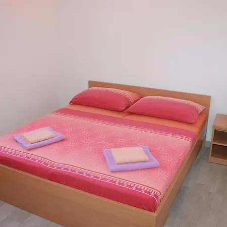 Roko Rogoznica (Sibenik-Knin)